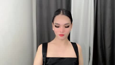 Snapshot of lanawyatt_ chatting on November 12, 2025, 5:57 pm lanawyatt_ online show from November 12, 2025, 5:57 pm