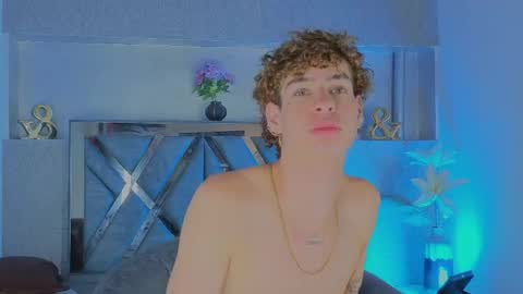 lancelot_grey online show from May 18, 2026, 4:07 am