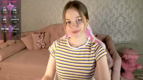 Snapshot of land_of_sweets chatting on November 7, 2025, 5:02 pm land_of_sweets online show from November 7, 2025, 5:02 pm