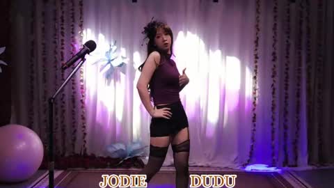 lankwaifong_cindy online show from May 14, 2026, 3:24 am