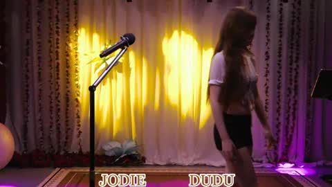 lankwaifong_cindy online show from May 22, 2026, 3:02 am