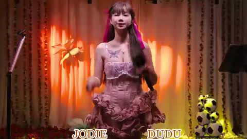 lankwaifong_cindy online show from June 18, 2026, 3:07 am