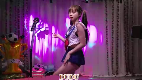 lankwaifong_cindy online show from June 23, 2026, 3:04 am