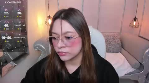 Lanna online show from September 9, 2025, 11:43 am