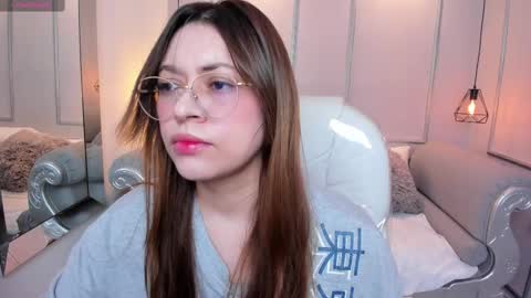 Lanna online show from September 15, 2025, 11:43 am