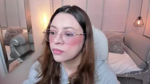 Lanna online show from September 29, 2025, 11:48 am