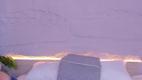 Lanna online show from February 2, 2026, 11:53 am