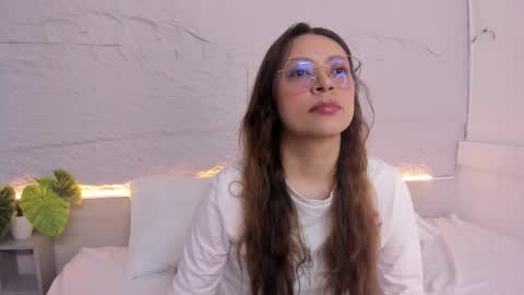 Lanna online show from March 20, 2026, 11:48 am