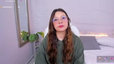 Snapshot of lanna_18_ chatting on April 23, 2026, 12:29 pm Lanna online show from April 23, 2026, 12:29 pm