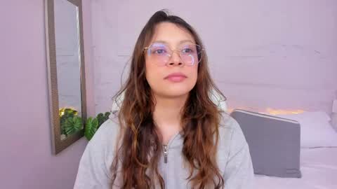 Lanna online show from June 5, 2026, 11:49 am