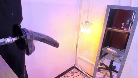 lanna_brunette online show from June 5, 2026, 1:50 pm