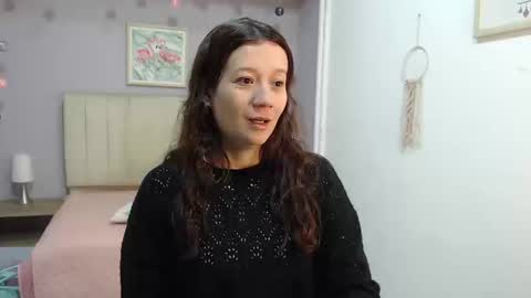 Lanna online show from March 12, 2026, 1:28 pm