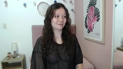 Lanna online show from May 13, 2026, 1:08 pm
