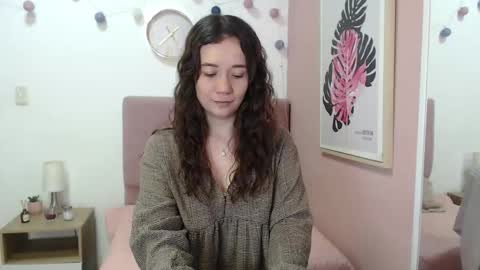 Lanna online show from May 15, 2026, 1:29 pm
