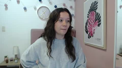 Lanna online show from May 21, 2026, 1:07 pm