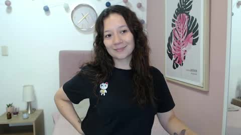 Lanna online show from June 3, 2026, 1:25 pm