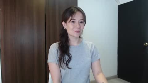 Lanna online show from June 26, 2026, 1:37 pm
