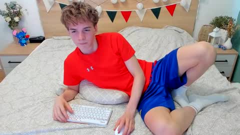 Fandi online show from March 3, 2025, 6:04 am