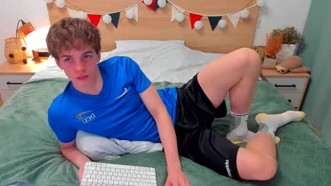 Fandi online show from November 12, 2025, 7:09 am