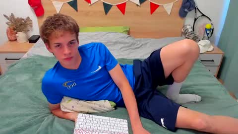 Snapshot of lanny_fandi chatting on July 27, 2026, 4:25 pm Fandi online show from July 27, 2026, 4:25 pm