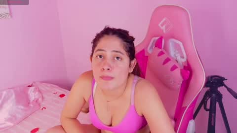 LARA online show from April 18, 2026, 8:09 pm