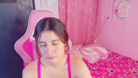Snapshot of lara_aisha chatting on April 28, 2026, 2:27 am LARA online show from April 28, 2026, 2:27 am