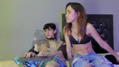 lara_and_caleb online show from December 23, 2024, 4:22 am