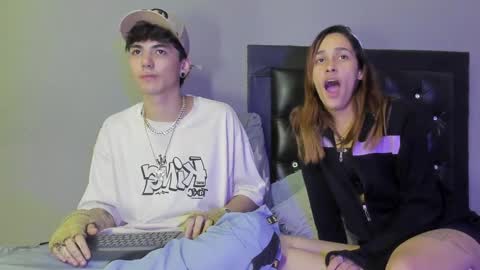 lara_and_caleb online show from December 24, 2024, 4:11 am