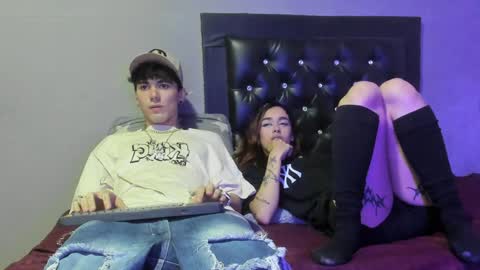 lara_and_caleb online show from December 29, 2024, 4:27 am