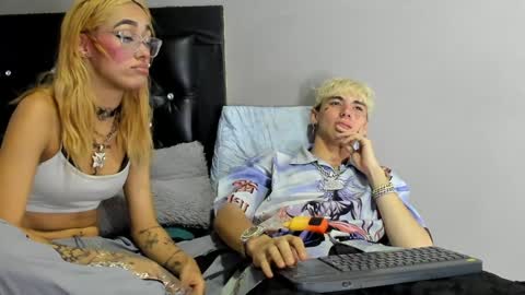 lara_and_caleb online show from February 5, 2025, 4:06 am