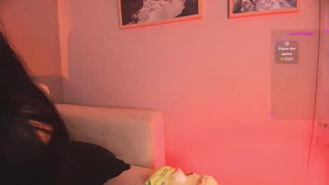 Lara Madisson online show from March 5, 2026, 5:25 am