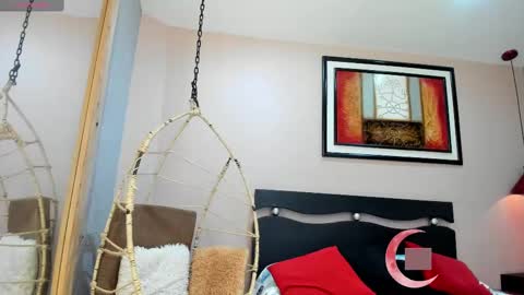      700  200   online show from February 22, 2025, 12:08 pm