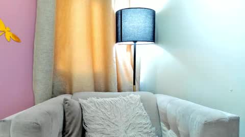      700  200   online show from February 28, 2025, 3:15 pm