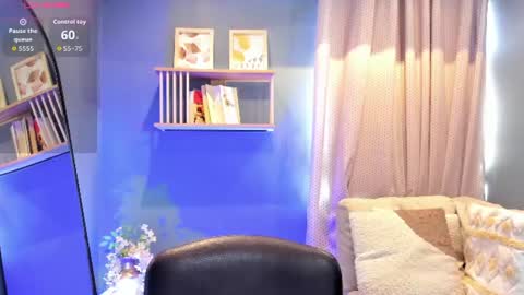      700  200   online show from July 18, 2026, 7:17 pm