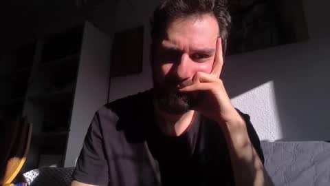 Snapshot of laraaan chatting on November 16, 2025, 12:11 pm laraaan online show from November 16, 2025, 12:11 pm