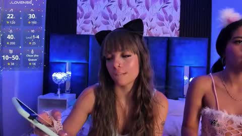 Lara online show from September 19, 2025, 11:38 pm