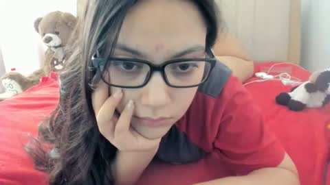 Snapshot of laracamille chatting on February 10, 2026, 6:01 pm lara online show from February 10, 2026, 6:01 pm