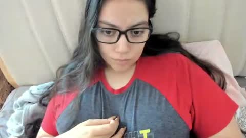 Snapshot of laracamille chatting on March 23, 2026, 3:05 pm lara online show from March 23, 2026, 3:05 pm