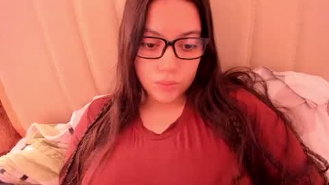 Snapshot of laracamille chatting on April 6, 2026, 2:51 pm lara online show from April 6, 2026, 2:51 pm