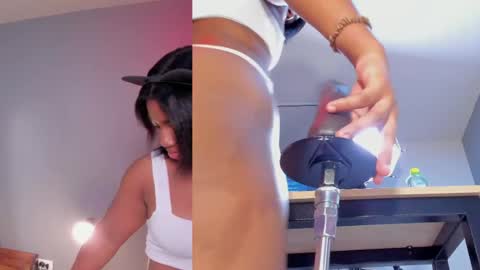Snapshot of laraebony_ chatting on April 21, 2026, 11:16 am laraebony_ online show from April 21, 2026, 11:16 am