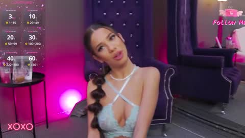 Snapshot of larakent chatting on January 20, 2025, 8:50 pm LaraKent online show from January 20, 2025, 8:50 pm