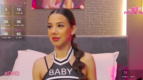 Snapshot of larakent chatting on February 2, 2025, 8:41 pm LaraKent online show from February 2, 2025, 8:41 pm