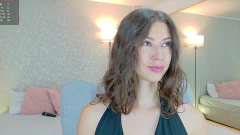 Snapshot of laralane_ chatting on May 14, 2026, 2:02 pm Lara online show from May 14, 2026, 2:02 pm