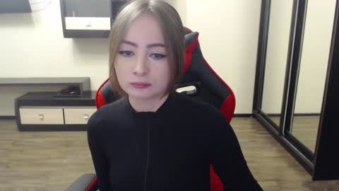 Laralianna online show from January 4, 2025, 5:58 pm