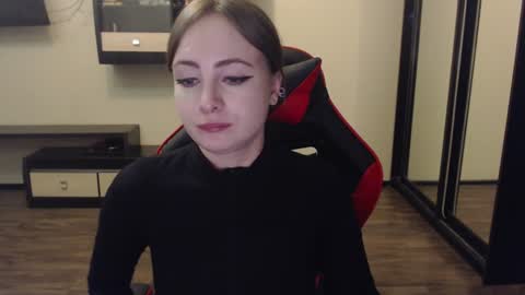 Laralianna online show from January 9, 2025, 7:52 am