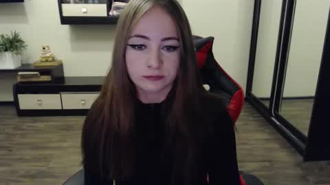 Laralianna online show from September 13, 2025, 11:54 am