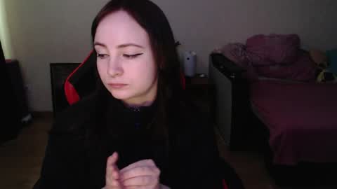 Laralianna online show from April 30, 2026, 5:03 am