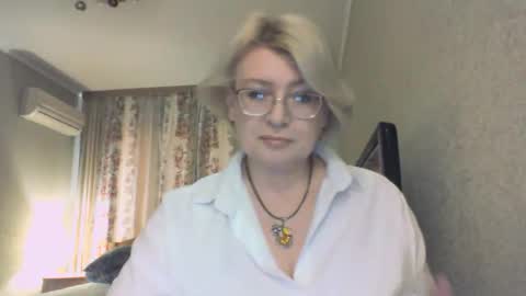 laramrs online show from December 14, 2025, 11:04 am