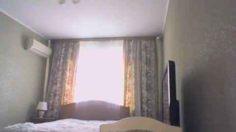 laramrs online show from April 4, 2026, 10:46 am