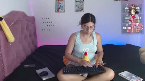 laramucci online show from November 22, 2025, 3:44 pm